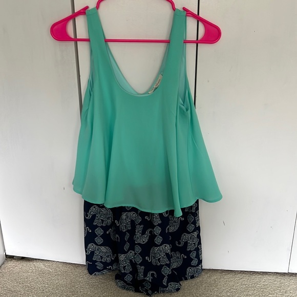 NWOT ELEPHANT ROMPER - Picture 2 of 5